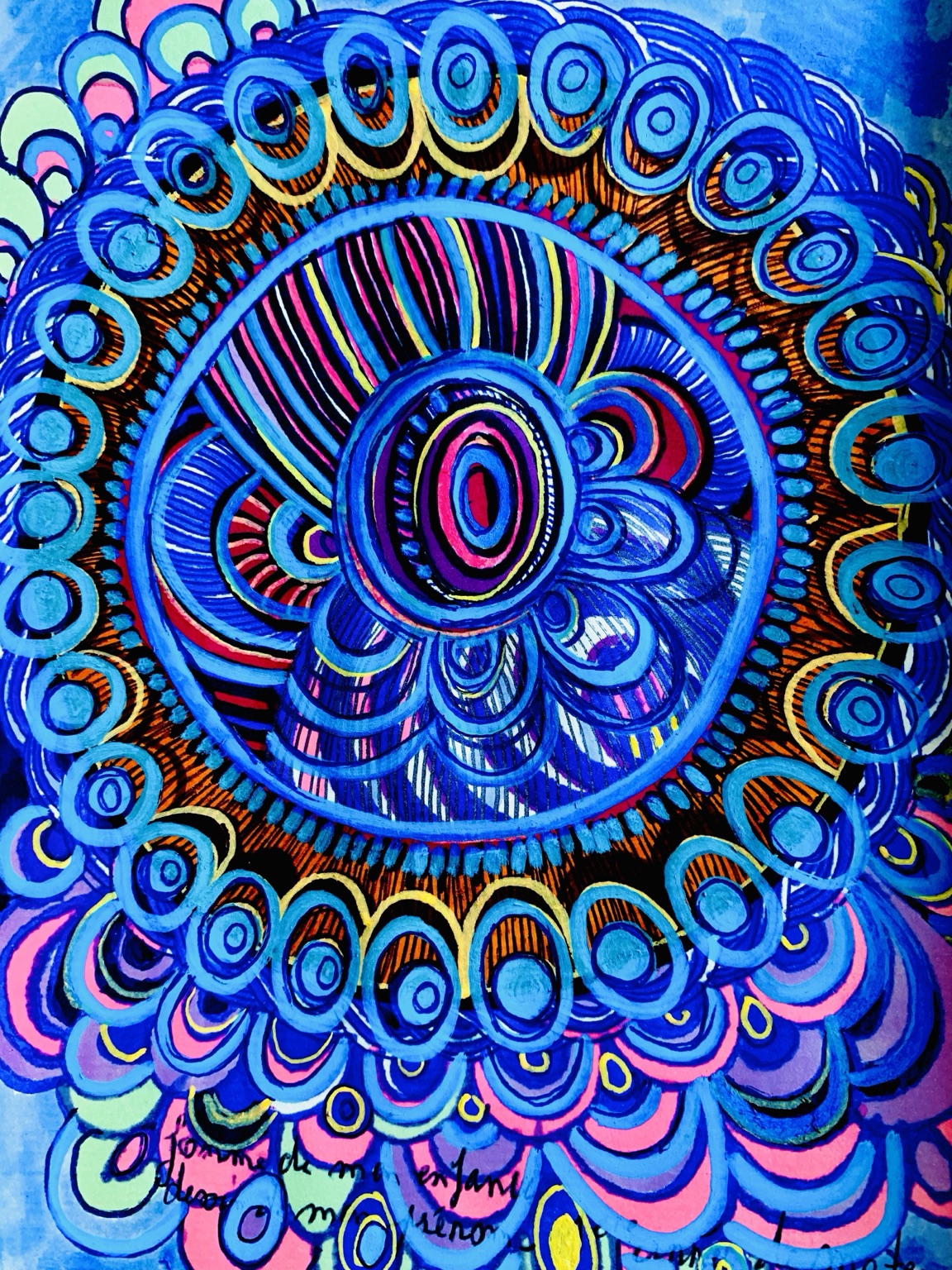 Carnet nomade de Juliette Savaëte, mandala bleu aux motifs concentriques